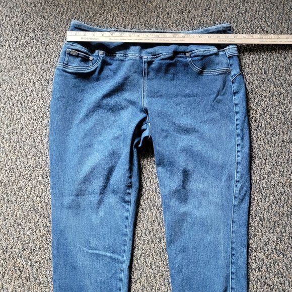 DG2 by Diane Gilman Light Wash Stretch Jeggings Size 1X - Picture 9 of 13